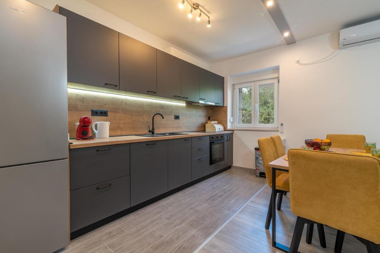 Apartman Galeb Trogir Luaran gambar